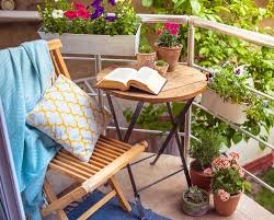 Taman mini indonesia indah (tmii) (english: Projek Bina Taman Mini Skala Kecil Di Balkoni Tepi Rumah