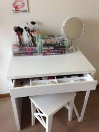 15 Ikea Micke Desk Hacks Wir Alle Lieben Diyblog Diy Makeup Vanity Table Small Makeup Vanities Bedroom Makeup Vanity