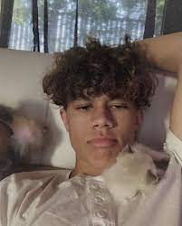 Pin By Amy June Furniss On Curly Haired Cuties Boys With Curly Hair Curly Hair Men Beautiful Boys