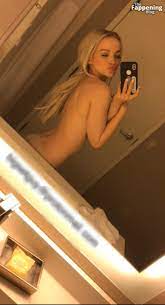 Dove Cameron Nude & Sexy Leaked The Fappening (12 Pics + Videos) |  #TheFappening