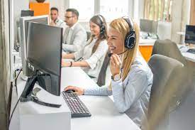Customer Service Advisor: What Is It? And How To Become One? | Ziprecruiter