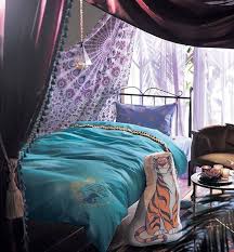 Villası, misafirlerin konforu için çocuk bahçesi, masa oyunları gibi olanaklar sunar. Disney Bedroom Inspiration To Make Adults And Children S Dreams Come True Hello