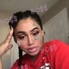 Blanca Ferrer's Instagram, Twitter & Facebook