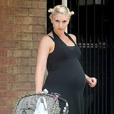As regards to gwen stefani (im sure jung wrote a paper on her, we should try to find it), her displayal of objectivity does not necessarily suggest extroversion. Gwen Stefani Chariot Awaits Celebrity News Fashion And Gossip