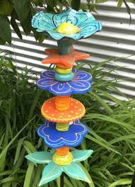 Totem Mosaic Cafe Garden Art Gallery Acacia Bay Taupo Nz Resident Clay A Ceramics Projects Garden Art Sculptures Clay Art Projects