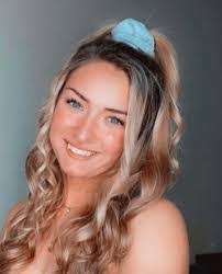 Brianna Simpson's Instagram, Twitter & Facebook