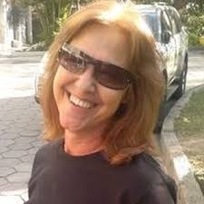 No Brasil, nós vamos pagar mais impostos por flores do que por armas. Nós  vamos pagar mais impostos por fraldas do que por armas. Vamos pagar mais  impostos por brinquedos do que