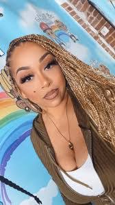 Shenae Thomas's Instagram, Twitter & Facebook