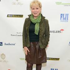 Bernadette used to be in a group called klymaxx. Bette Midler Starportrat News Bilder Gala De