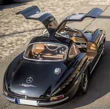 Mercedes 300 Sl Fully Open For Business Via Reddit Classic Cars Benz Car Classic Sports Cars