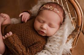 Some days I really get lost in the baby details!! LOVED meeting this family  and their sweet baby girl!! She was a total doll!! www.deannaaddison.com  #newbornphotography #newbornphotographer #familysessions #newbornposing  #houstonnewbornphotographer ...