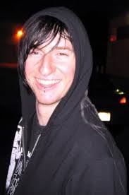 Derek Bloom's Instagram, Twitter & Facebook