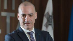 Imut il-kantant Alfred Rapa