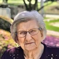 Diane Devault's Instagram, Twitter & Facebook