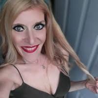 20+ "Amber Dietrich" profiles