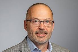 Sara Enlow's Instagram, Twitter & Facebook