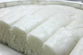 Dulu apem hanya sebatas kue atau jajanan yang wajib ada dalam suatu acara seperti acara kenduri. Resep Kue Apem Kukus Potong