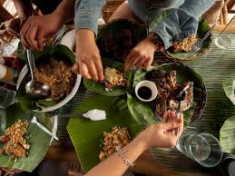 We also loved both the empanadas and the garlicky longganisa sausages.yum! Top Ten Filipino Foods