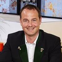 30+ "Michael Holter" profiles