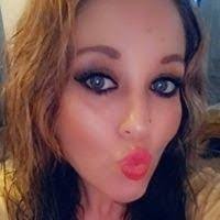 Kara Bolin's Instagram, Twitter & Facebook