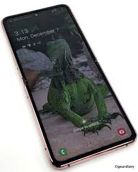 We'll show you how it w. At T Samsung Galaxy Z Flip 5g Review Retro Action With Futuristic And Fast Upgrades Geardiary