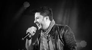 Cristiano araújo se forjó como artista en las redes sociales y son ellas las primeras que han despedido de uno de los cantantes de más éxito a nivel mundial en las redes. Death Of Brazilian Pop Star Stuns Half Of Country And Baffles Other Spain El Pais In English