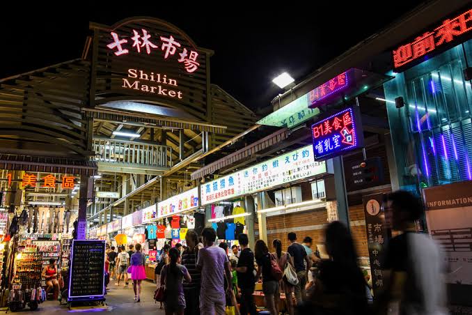 Mga resulta ng larawan para sa Shilin Night Market, Shilin, Taipei"