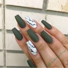 If you want your nails look fresh, you can choose a green color combined with other colors, such as white and blue. Nail Designs 2019 Green Attractive Nail Design