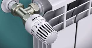 La température de ma pac est de 50° donc insuffisante à mes radiateurs en fonte pour chauffer les pièces à 22° lorsqu'il fait aux alentours de 10° exérieurs ce n'est que 17° environ à l'intérieur. Pac Pompe A Chaleur Air Eau Dossier