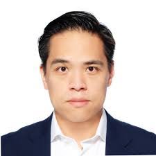 Kevin Ng's Instagram, Twitter & Facebook