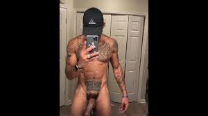 Tatouages sur ma bite