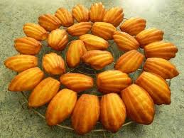 Madeleines Au Miel Recette Recette Madeleine Recettes De Cuisine Recette