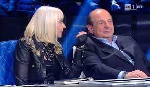 A far l'amore comincia tu. A Far L Amore Comincia Tu Magalli Carra Amore Senza Fine Super Guida Tv