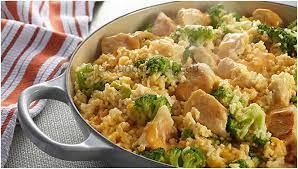 Topped with cheese and crushed buttery crackers, enjoy this comforting chicken broccoli casserole for an easy. Pin On Essen