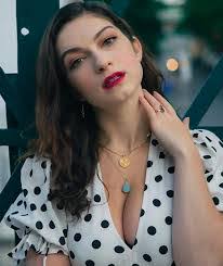 Sydney Meyer's Instagram, Twitter & Facebook