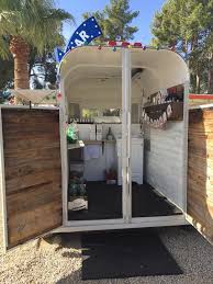Wedding Mobile Bar Horsetrailer For Sale In Surprise Az Offerup In 2020 Mobile Bar Vintage Camper Remodel Mobile Home Makeover