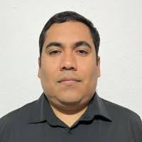 60+ perfiles de «Eliseo Mendoza»