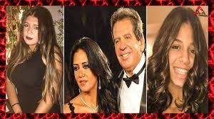 «ما إنتي بتشتغلي وبتكسبي»، وفقًا لقولها. ØµÙˆØ± Ø§Ù„Ù…Ù†ØªØ¬ Ù…Ø­Ù…Ø¯ Ù…Ø®ØªØ§Ø± ÙŠØ¹Ù„Ù‚ Ø¹Ù„Ù‰ Ø§Ø±ØªØ¯Ø§Ø¡ Ø§Ø¨Ù†ØªÙ‡ ÙØ³ØªØ§Ù† Ø§Ù„Ø¨Ø·Ø§Ù†Ø© Ø§Ù„Ø®Ø§Øµ Ø¨Ø·Ù„ÙŠÙ‚ØªÙ‡ Ø±Ø§Ù†ÙŠØ§ ÙŠÙˆØ³Ù