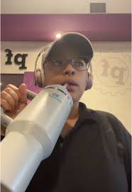 Ya ando bajando las calorias para recuperarlas mas tarde  😂🤭🍻🍺🍸🥃🥂🍹#quehayquehacer #funny #sabadrinks😛🍻 #gym