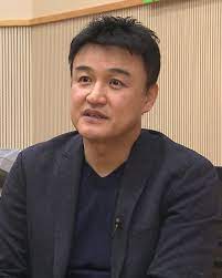 당시, 대졸자 한달 월급 수준이었으니 지금으로 치자면 300만 원 이상 값어치라고 할 돈이었다. ë°•ì¤'í›ˆ ìœ„í‚¤ë°±ê³¼ ìš°ë¦¬ ëª¨ë'ì˜ ë°±ê³¼ì‚¬ì „