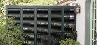 Pannello divisorio con diverse forme e disegni, colore a scelta ideale per interno o esterno, effetto privacy, vedo non vedo, oggetto di design, arredamento per interni, misura personalizzabile. Pareti Divisorie Da Esterno Paretidivisorie Com
