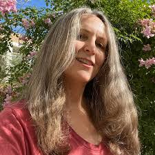 Leanne Gerrard's Instagram, Twitter & Facebook