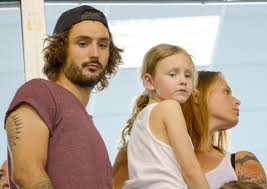 Jun 02, 2021 · a nos confrères, laure manaudou (34 ans) déclare s'épanouir dans son rôle de maman, mais que ses journées sont bien remplies : Jeremy Frerot Son Bonheur Simple Avec Laure Manaudou Et Leur Fils Lou Elle
