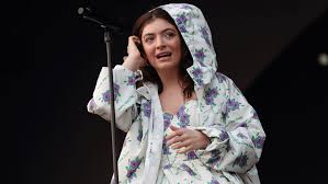 Lorde Gives Fans an Update About Her New Music | Complex