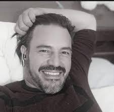 Linda Landini's Instagram, Twitter & Facebook