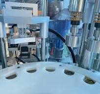 Twin Heads Juice Bottle Capping Machine High Speed Rotary