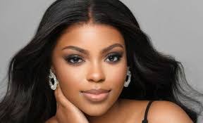 Ericka Taylor's Instagram, Twitter & Facebook