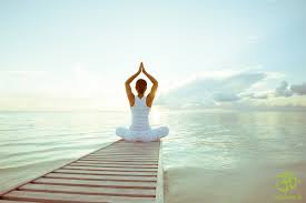 This is your beginner guide to yoga. Yogi Bhajan Als Wegbereiter Des Kundalini Yoga Yogabox Blog