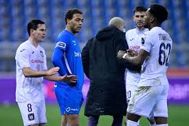 Sat, 15 may at 20:40. Van Den Brom Met Genk Onderuit Tegen Anderlecht Van Kompany Buitenlands Voetbal Ad Nl