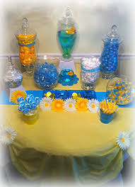 I love rubber ducky baby showers because of all the sweetness the theme conjures up. Pin By Carolina Crocco On Santi Rubber Ducky Baby Shower Baby Shower Duck Rubber Duck Baby Shower